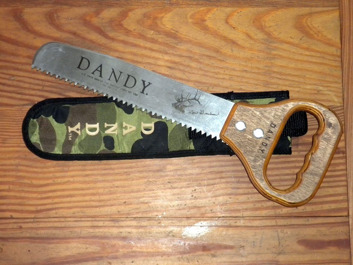 Dandy saw and sheath